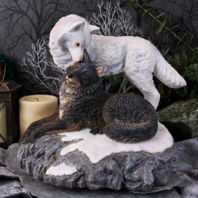 Snow Kisses 20.5cm